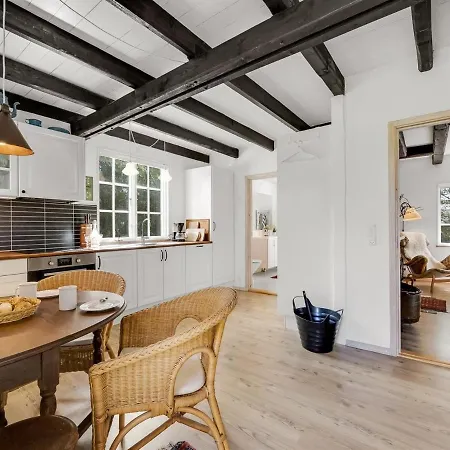Enya - 1-2km From The Sea In Western Jutland By Interhome *