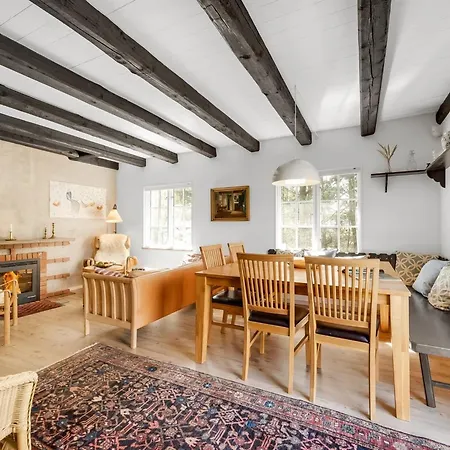 Vakantiehuis Enya - 1-2km From The Sea By Interhome *