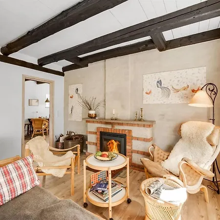 Enya - 1-2km From The Sea By Interhome Vakantiehuis